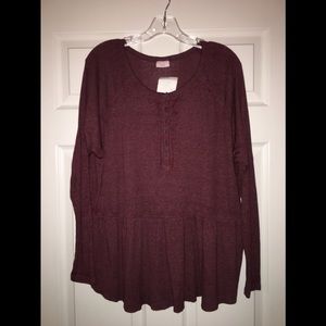 ABOUND TOP NWT Large